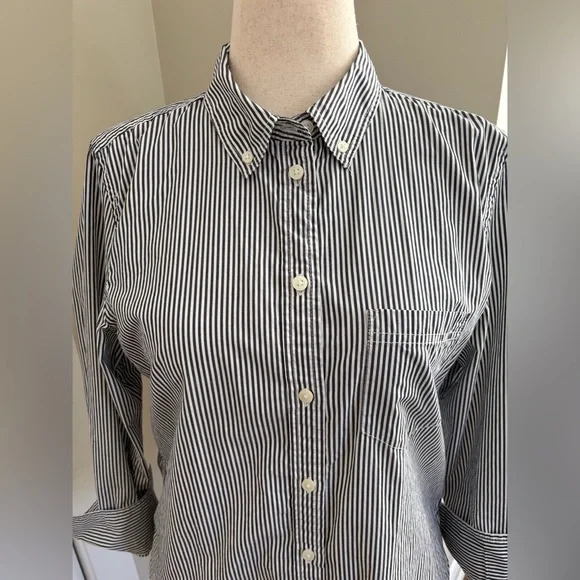 NWOT J. Crew Classic Striped Button Down Size 10 - Picture 2 of 7